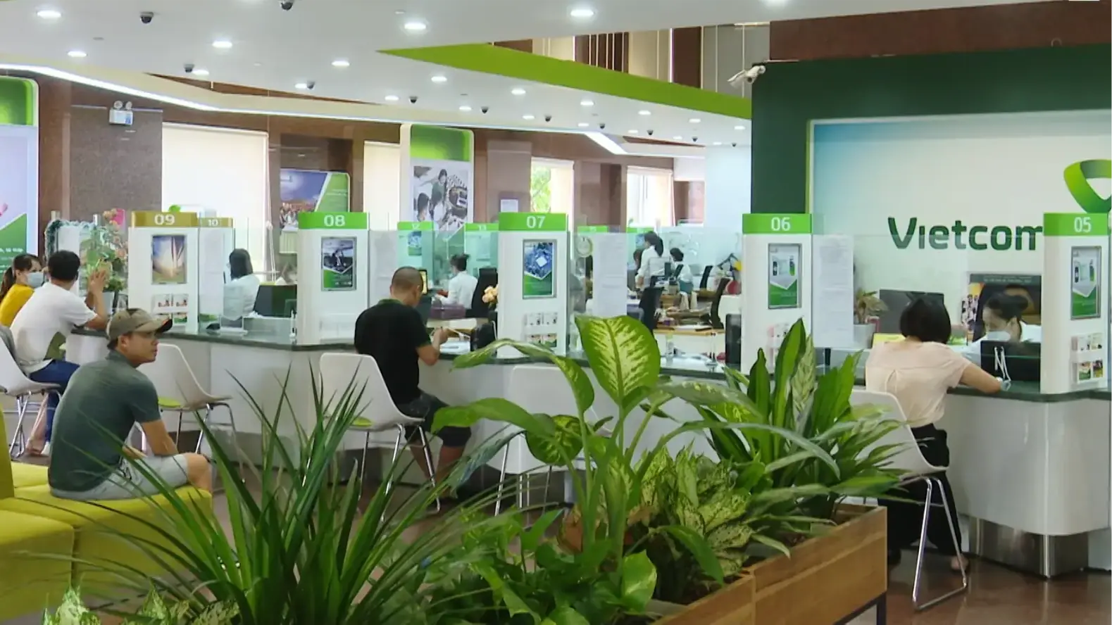 Vốn 'rẻ' cho doanh nghiệp | Vấn đề kinh tế | 19/08/2025